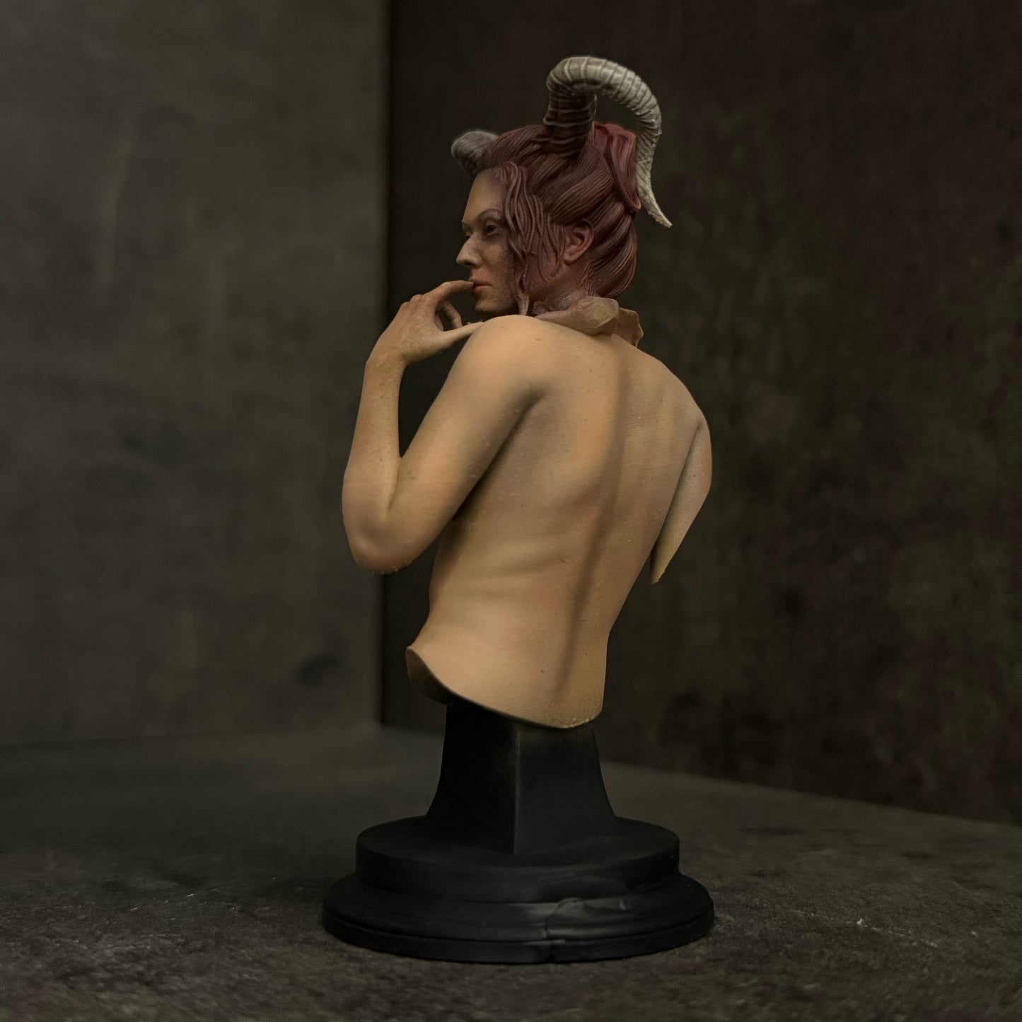 Succube Busto 1/10 in Resina, Dipinto a Mano