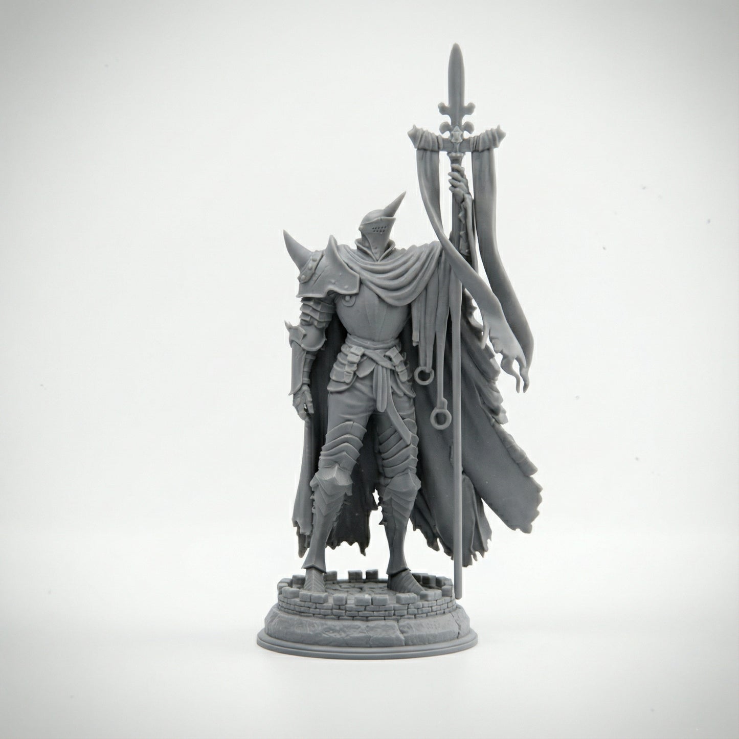 Sir Casdian, L'Araldo